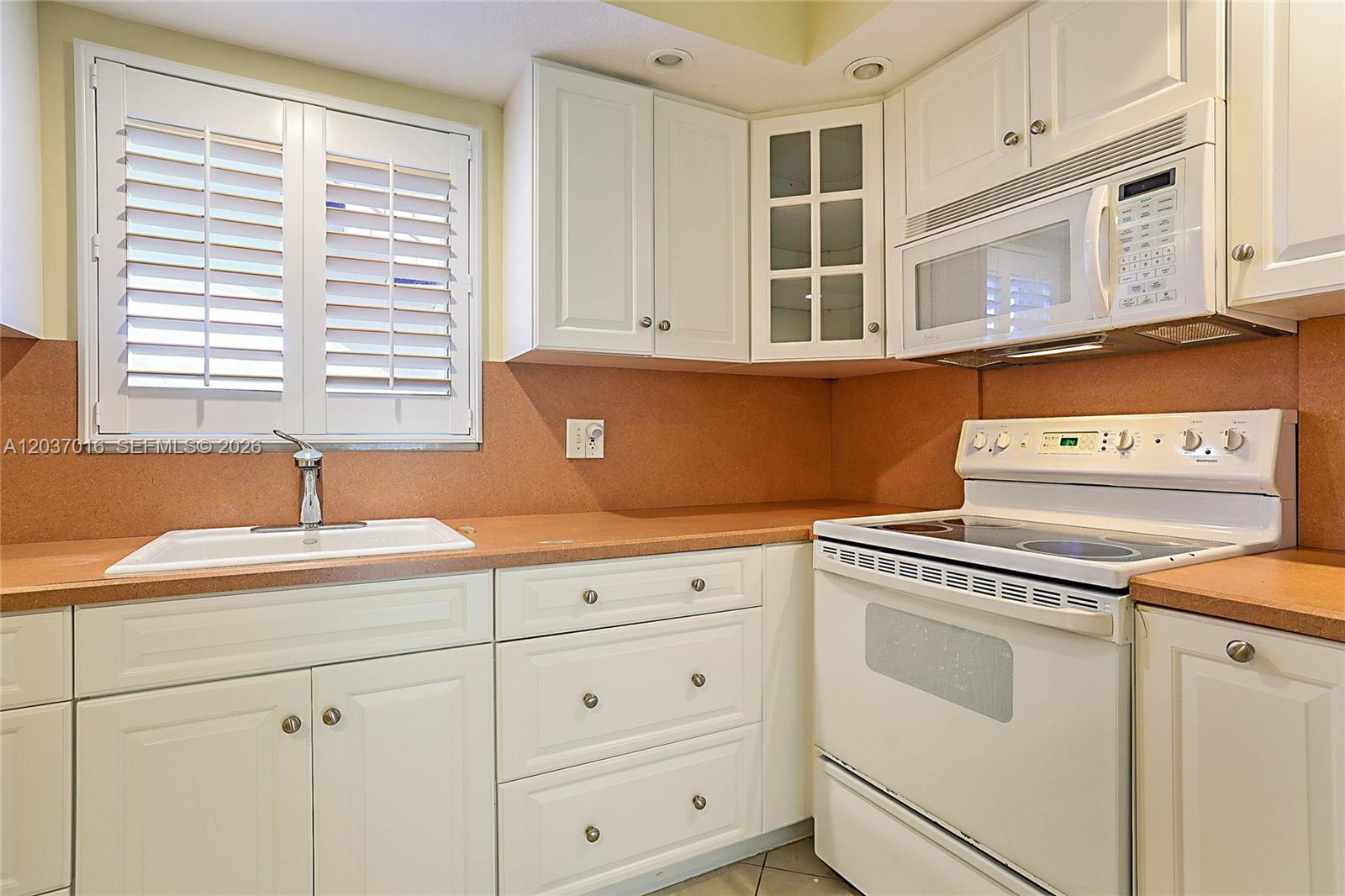 7 Westwood Avenue 106c Property Photo 15