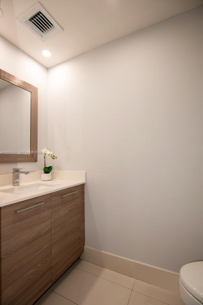 1300 S Miami Avenue 3908 Property Photo 7