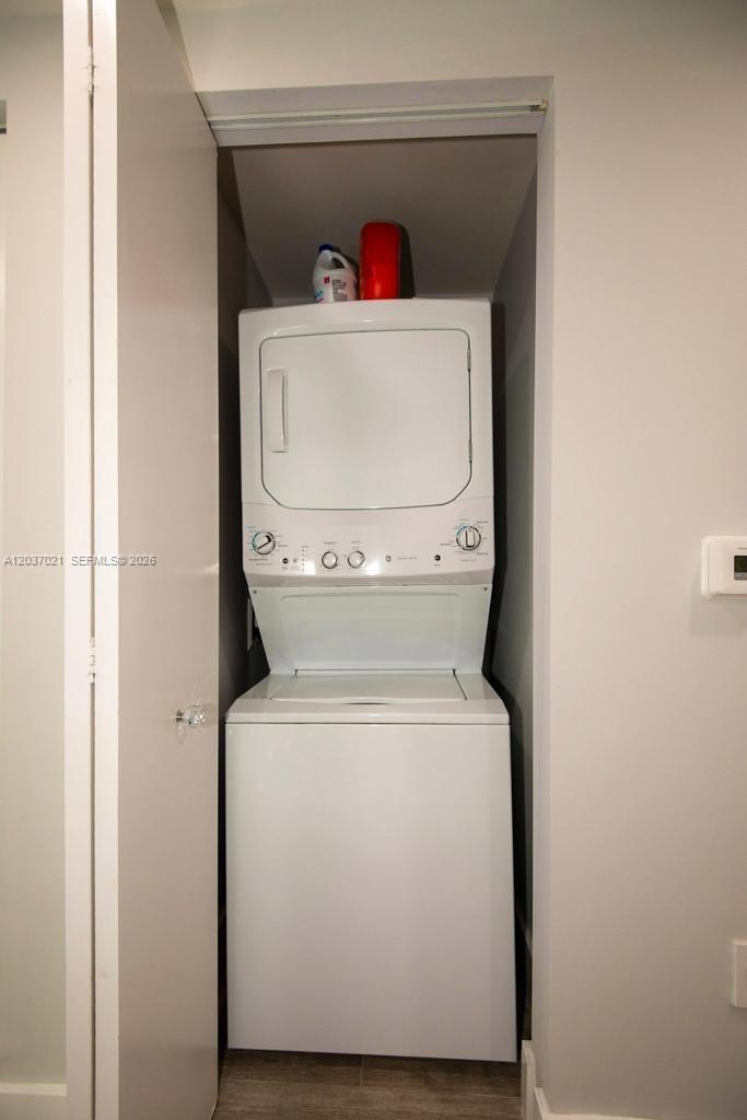 1300 S Miami Avenue 3908 Property Photo 8