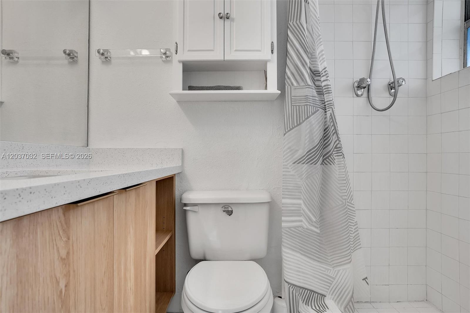 A12037032 Property Photo 23