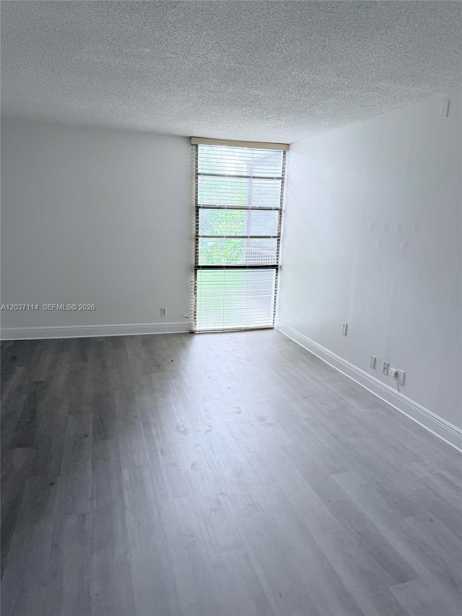 A12037114 Property Photo 6