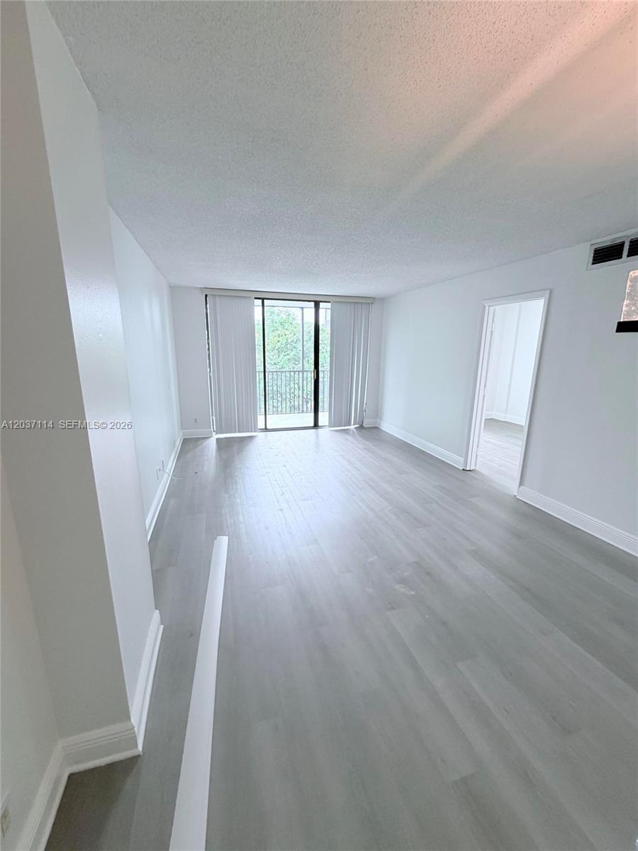 A12037114 Property Photo 8