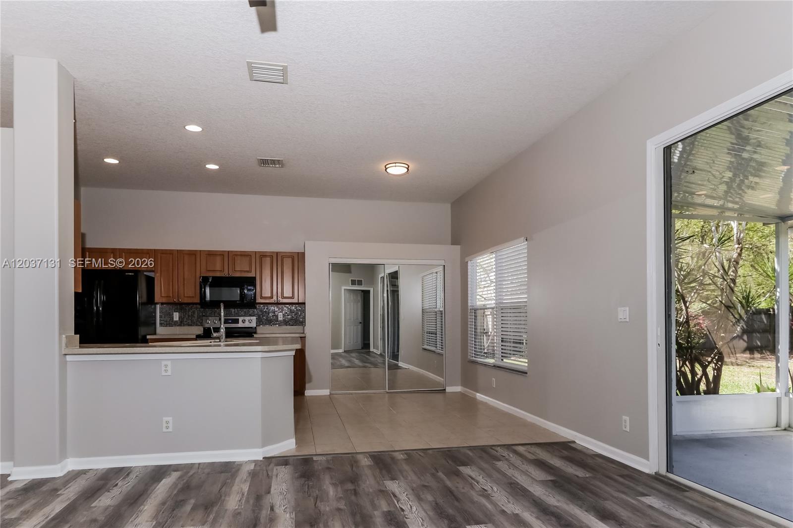 3366 Sw Perrine Street Property Photo 6