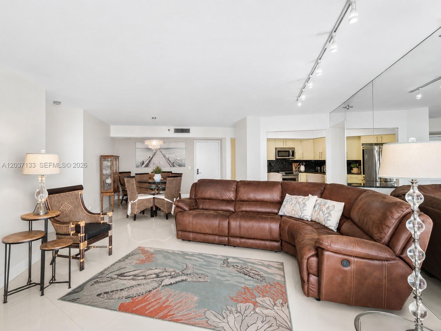 3500 Mystic Pointe Drive 3307 Property Photo 5