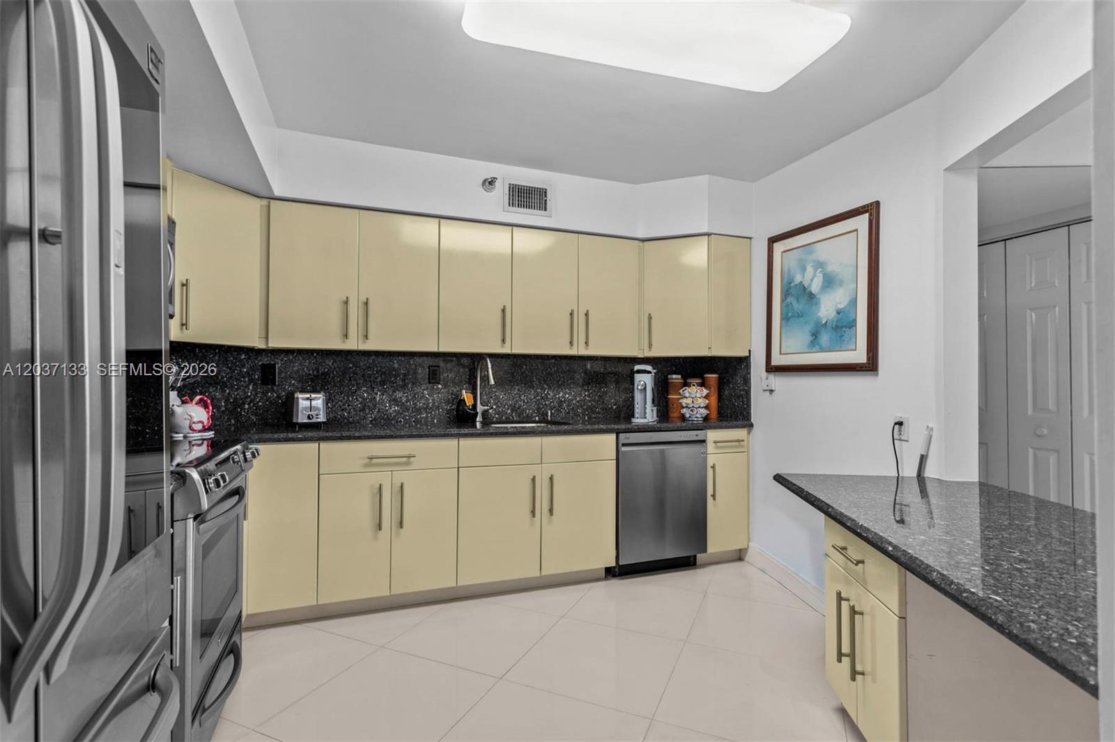 3500 Mystic Pointe Drive 3307 Property Photo 12