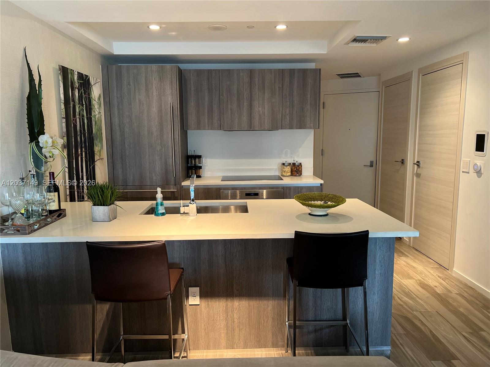 801 S Miami Avenue 3608 Property Photo 8