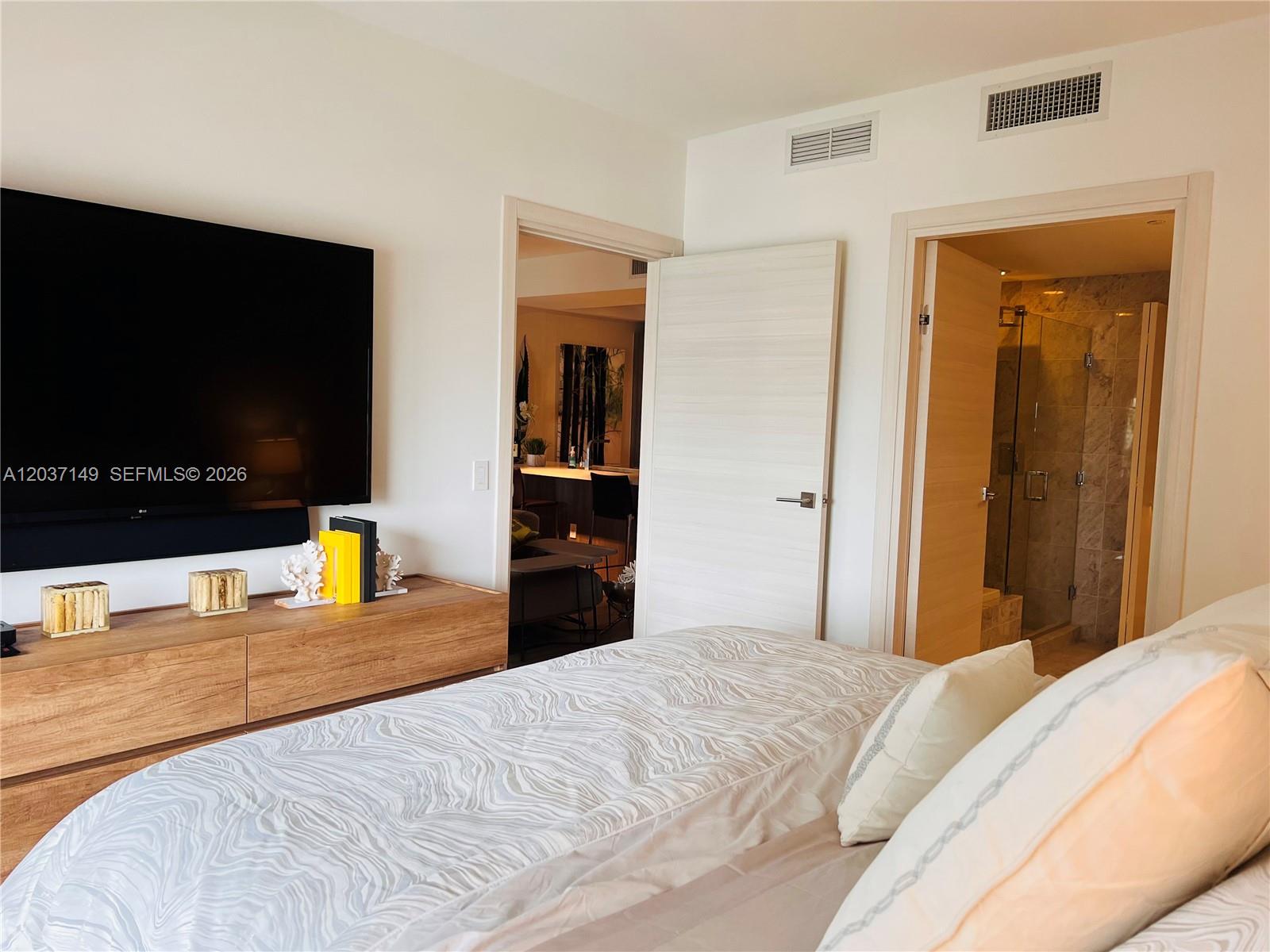 801 S Miami Avenue 3608 Property Photo 18
