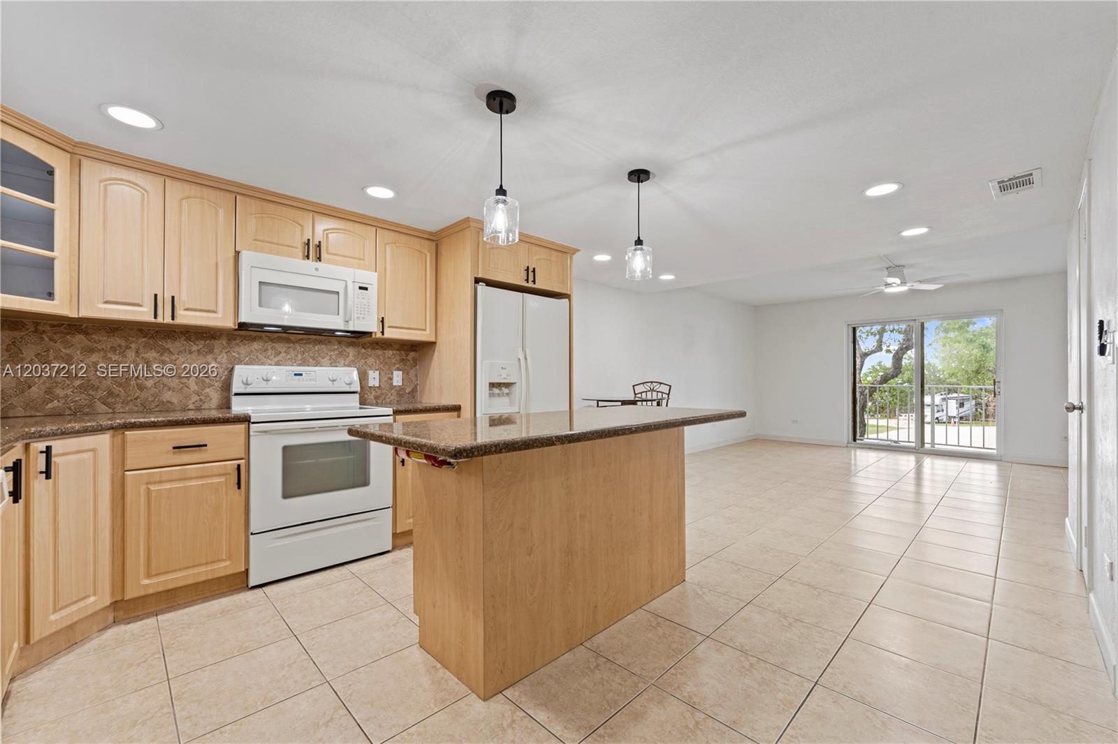 92550 Overseas Highway 214 Property Photo 13