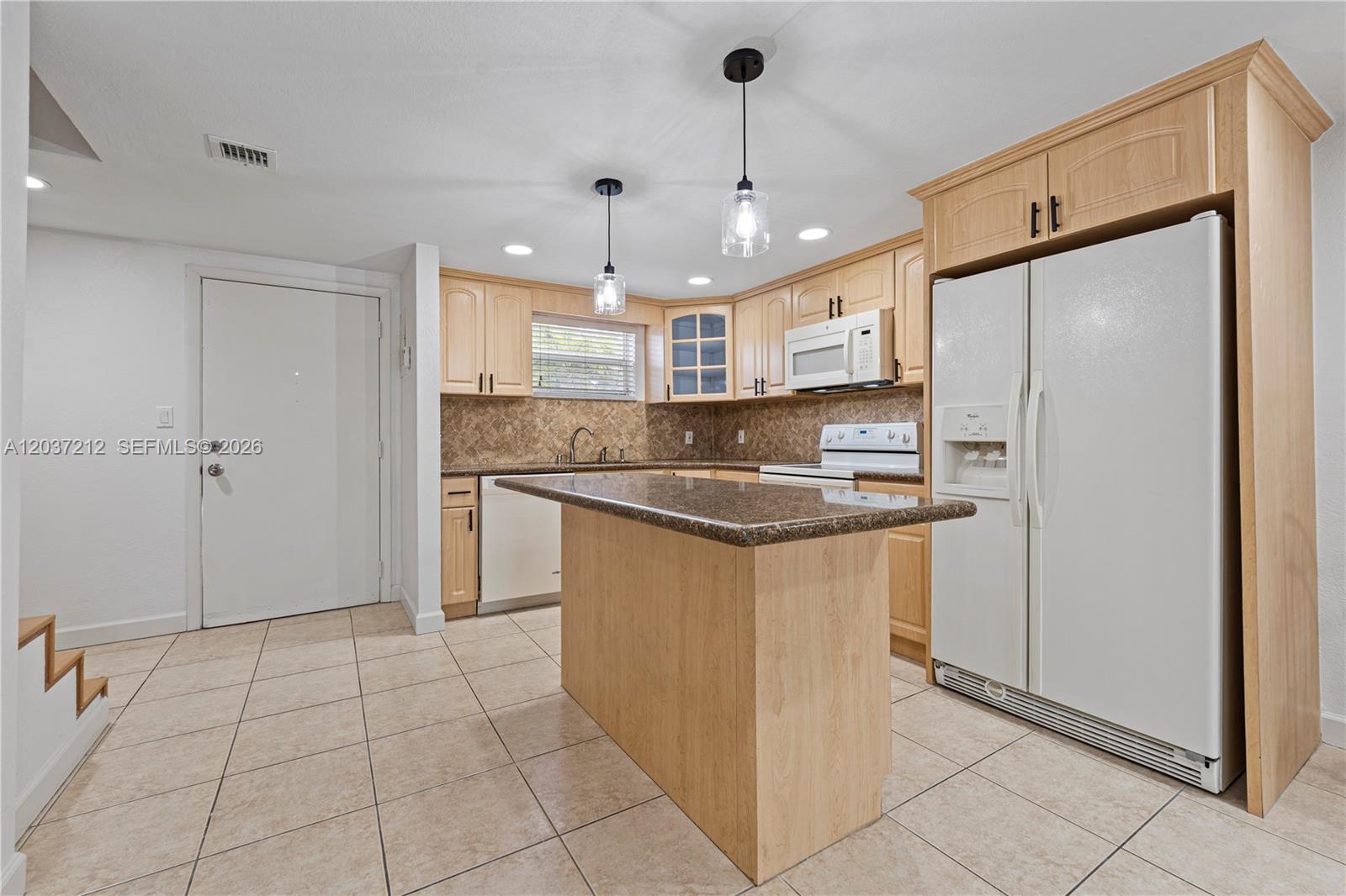 92550 Overseas Highway 214 Property Photo 16