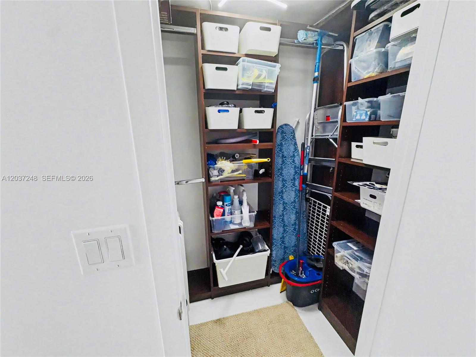 465 Brickell Avenue 1605 Property Photo 14