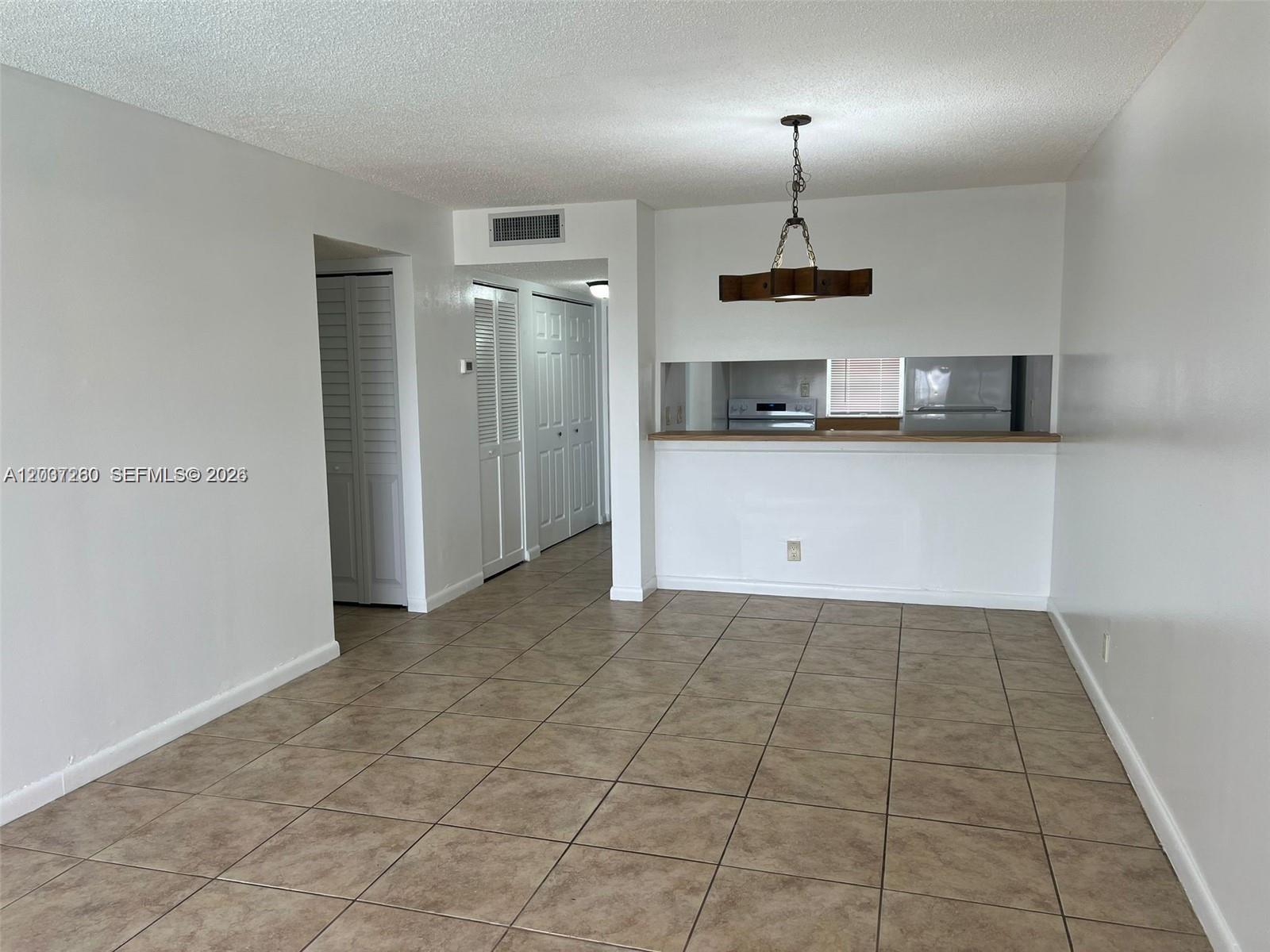 8610 N Sherman Circle 504 Property Photo 3