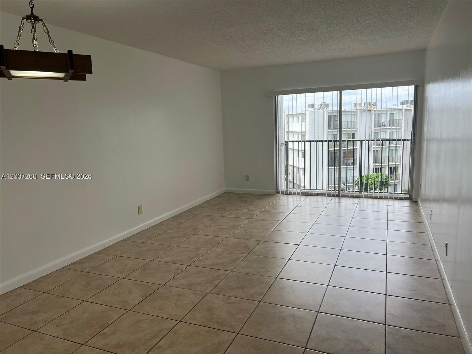 8610 N Sherman Circle 504 Property Photo 5
