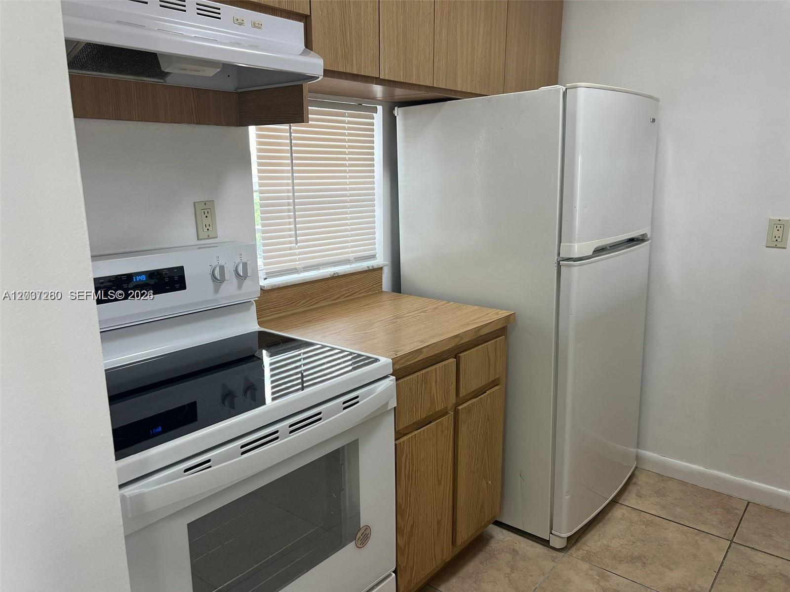 8610 N Sherman Circle 504 Property Photo 6