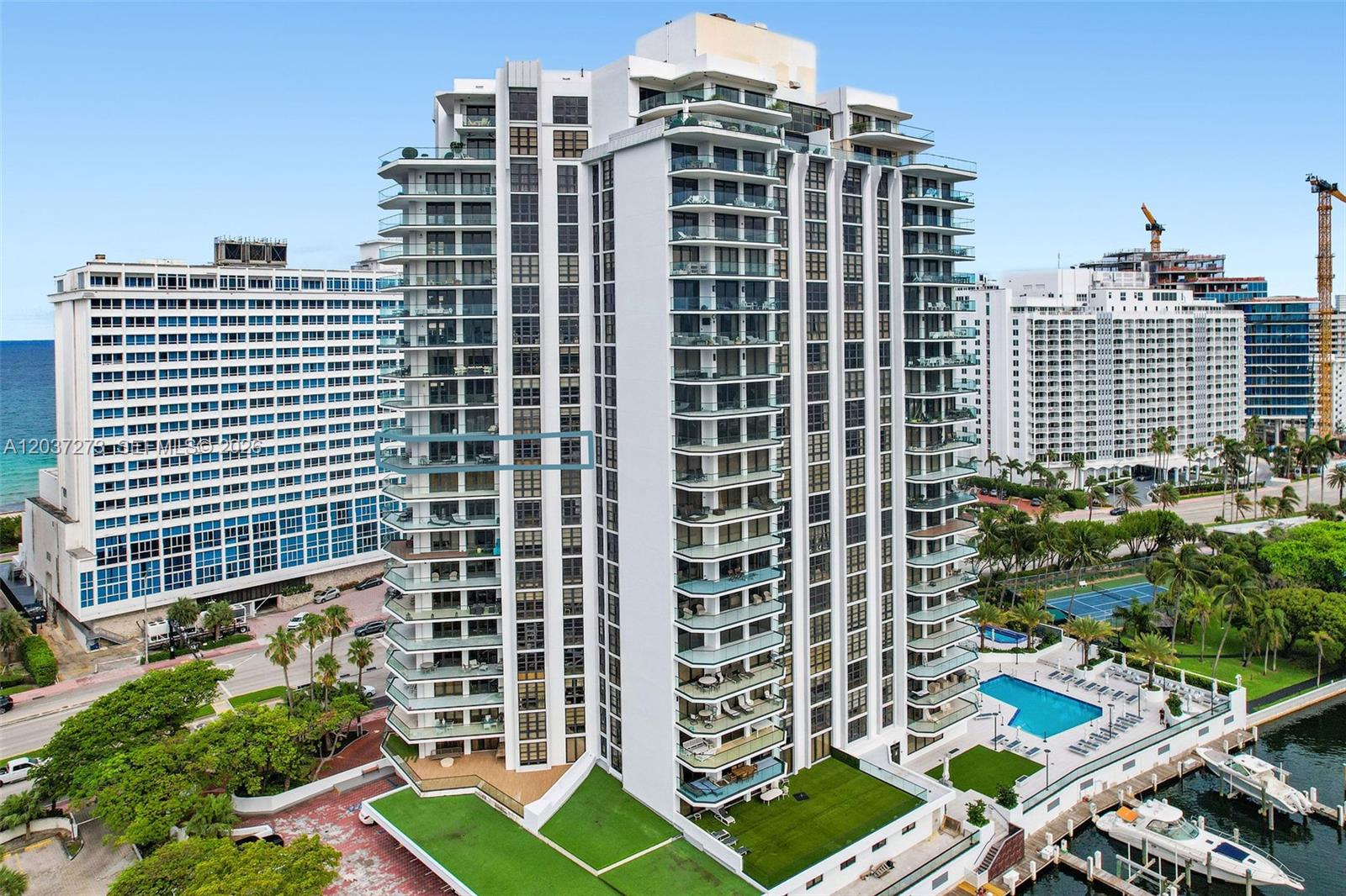 5500 Collins Avenue 1401 Property Photo 35