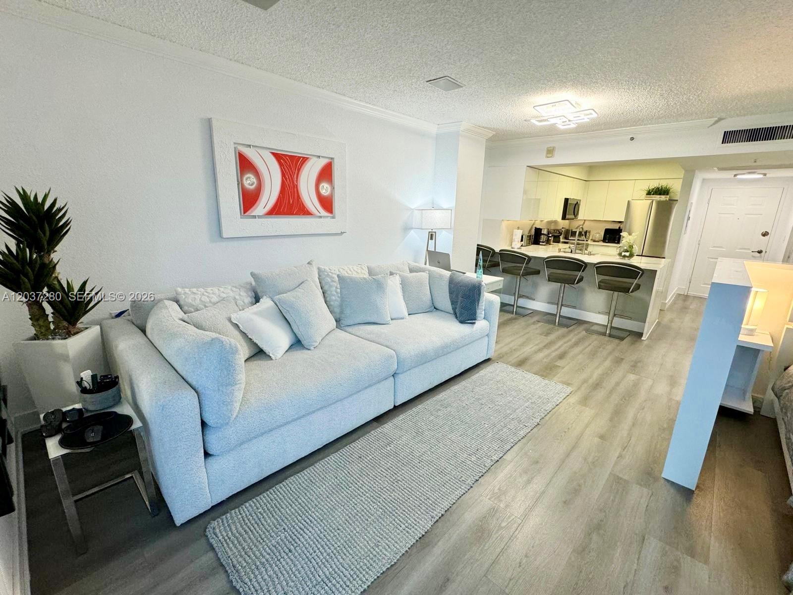 2501 S Ocean Drive L14 Property Photo 4