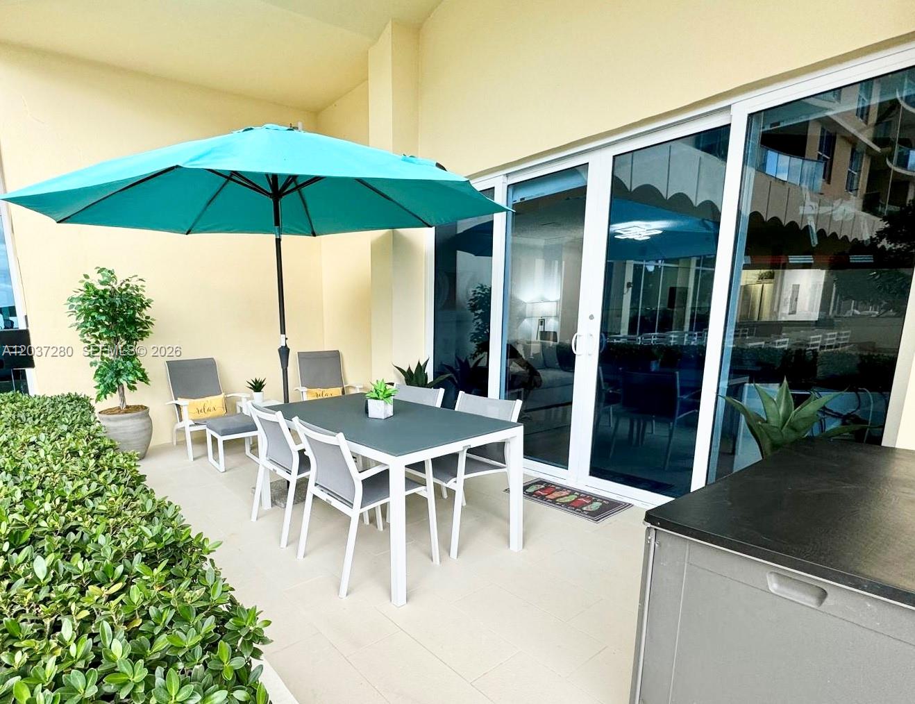 2501 S Ocean Drive L14 Property Photo 16