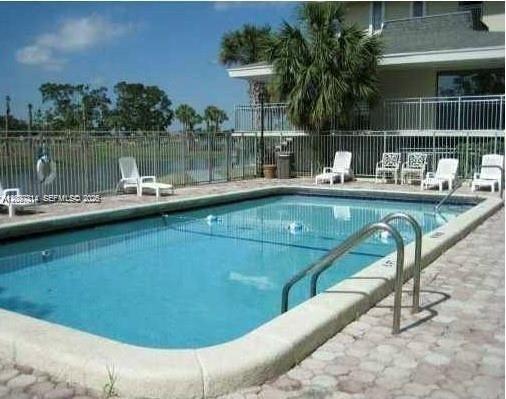 605 S Pine Island Road 404a Property Photo 5