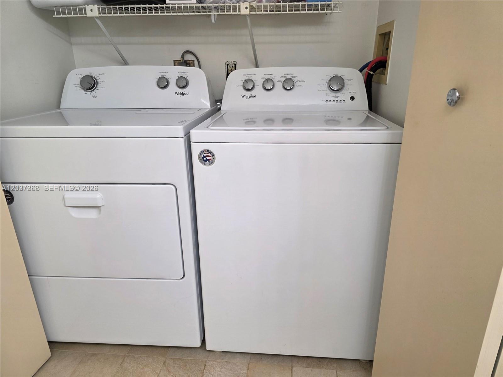 A12037368 Property Photo 17