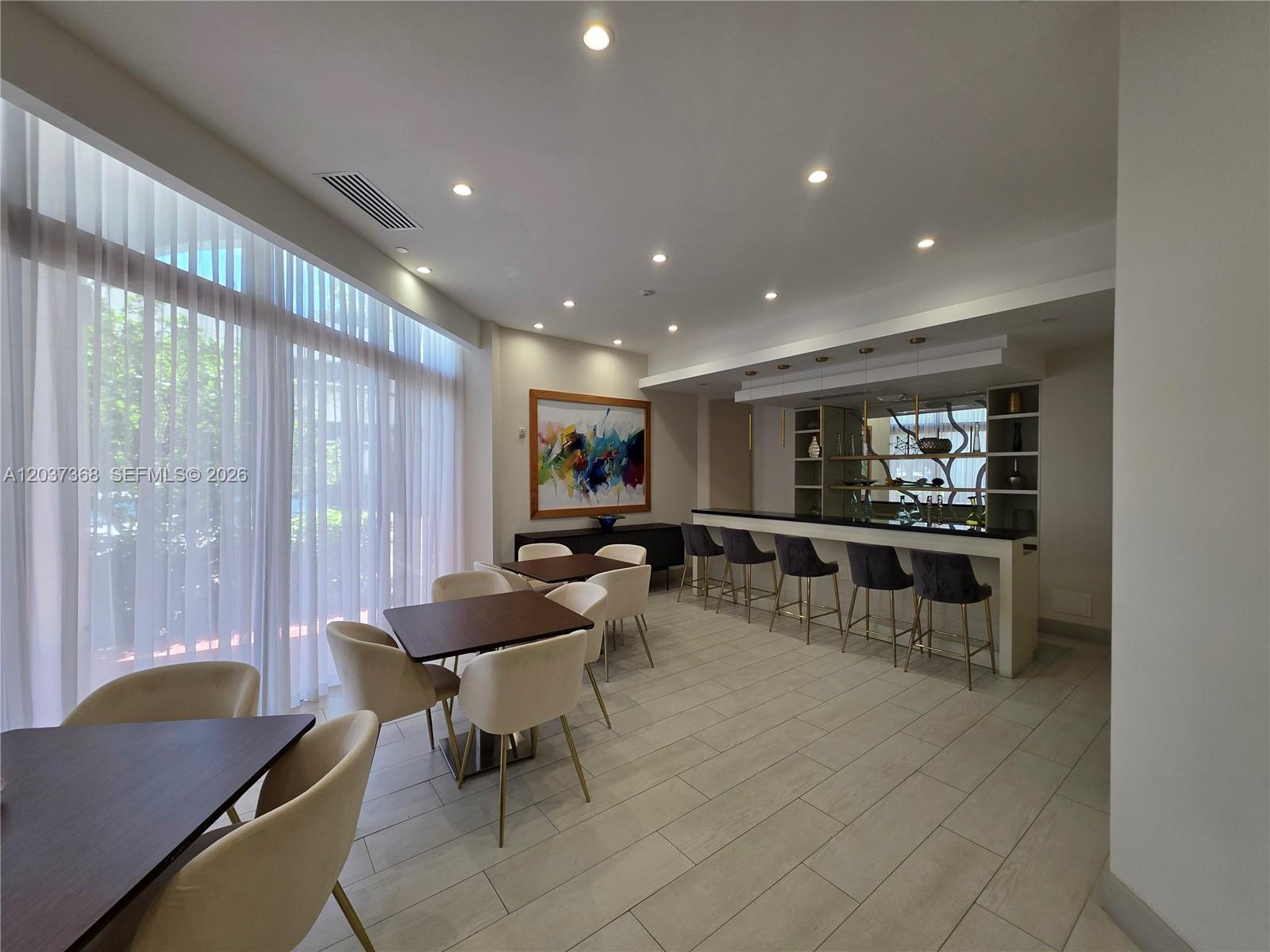 A12037368 Property Photo 22