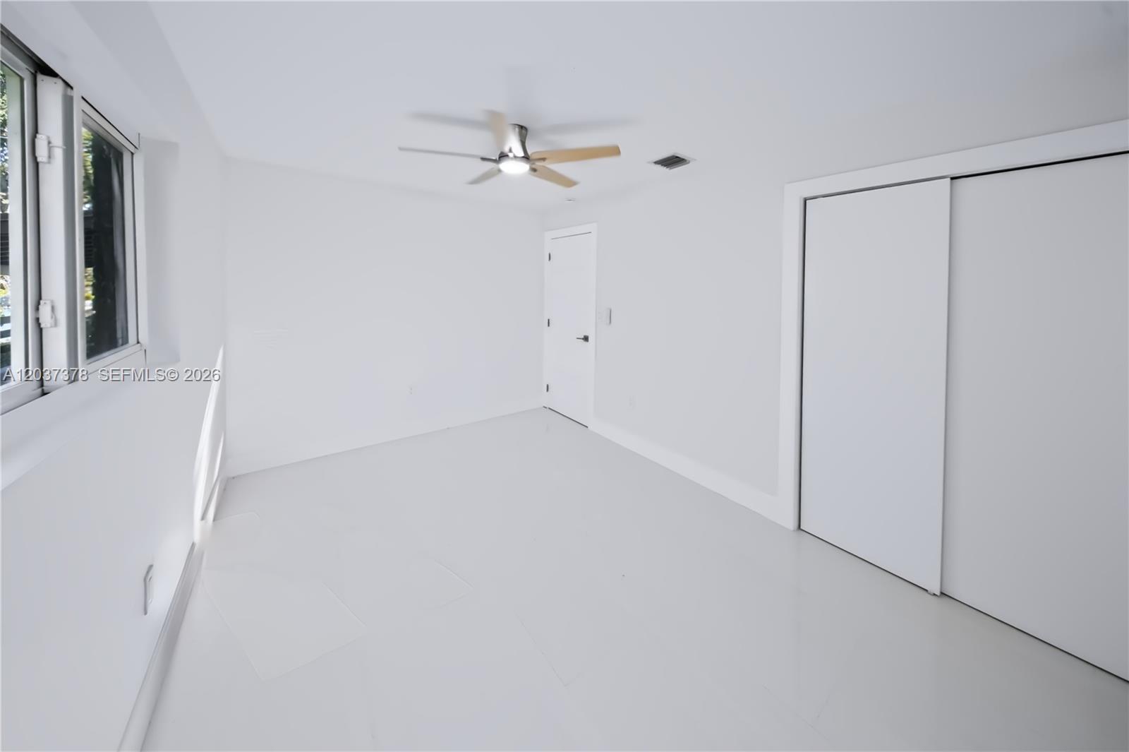 6570 Liberty Street Property Photo 9