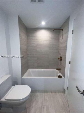 77 Se 5th Street 1705 Property Photo 8