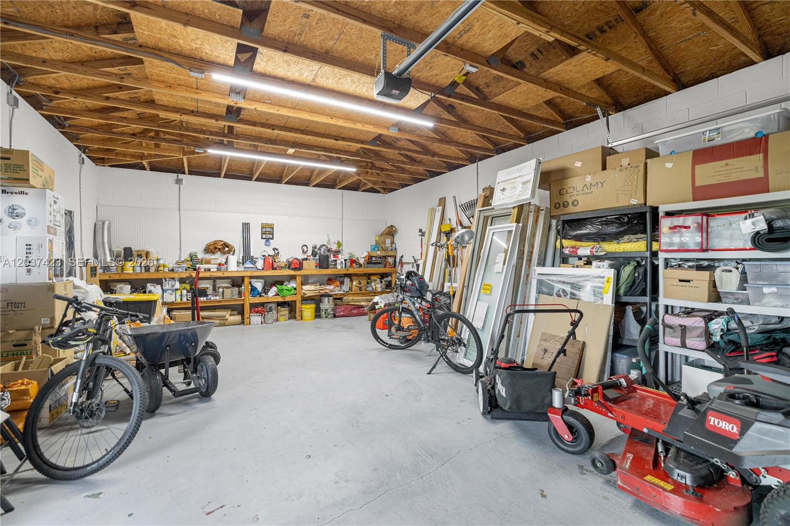 A12037423 Property Photo 45