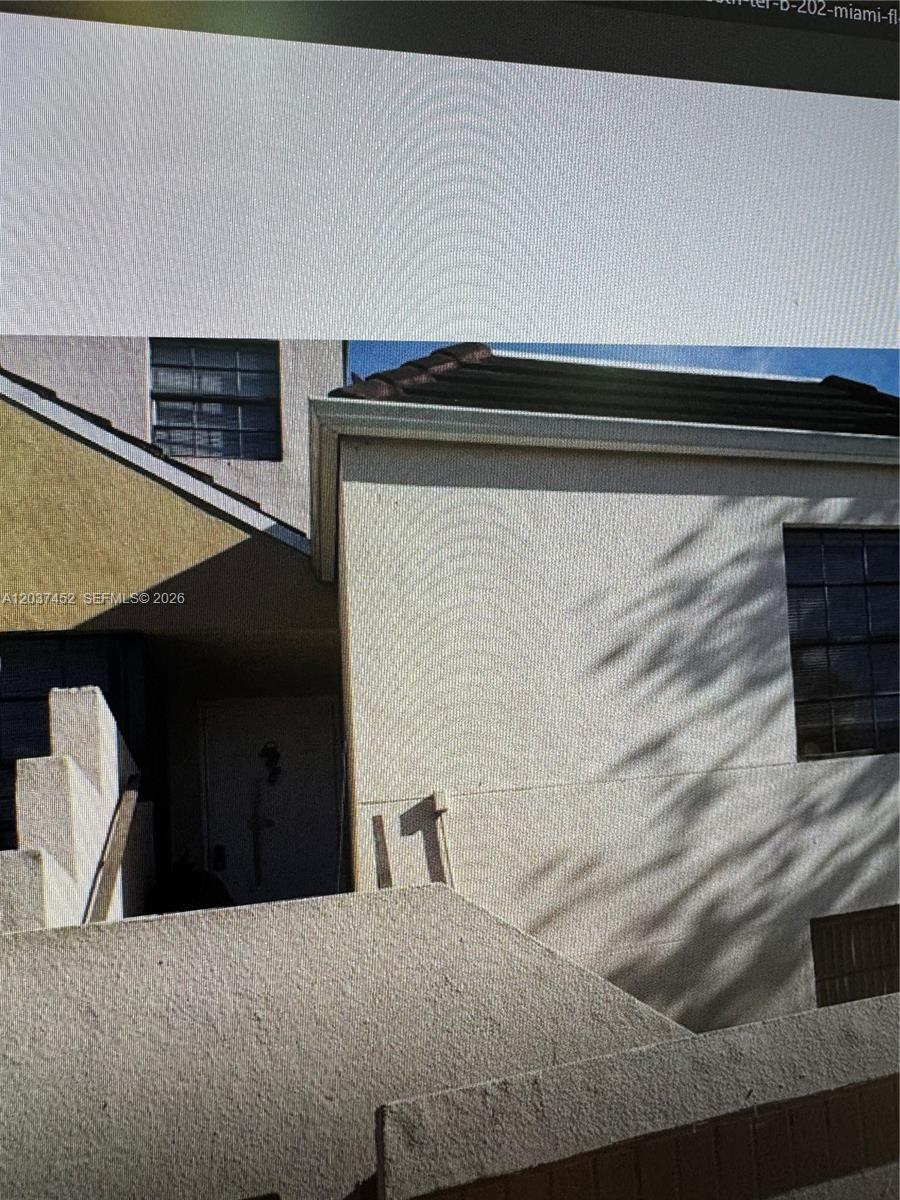 12910 Sw 88th Terrace B-203 Property Photo 2