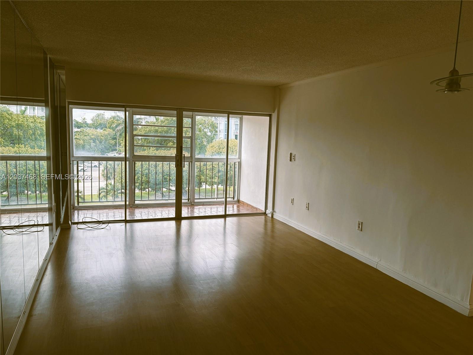 8775 Park Boulevard 406 Property Photo 2