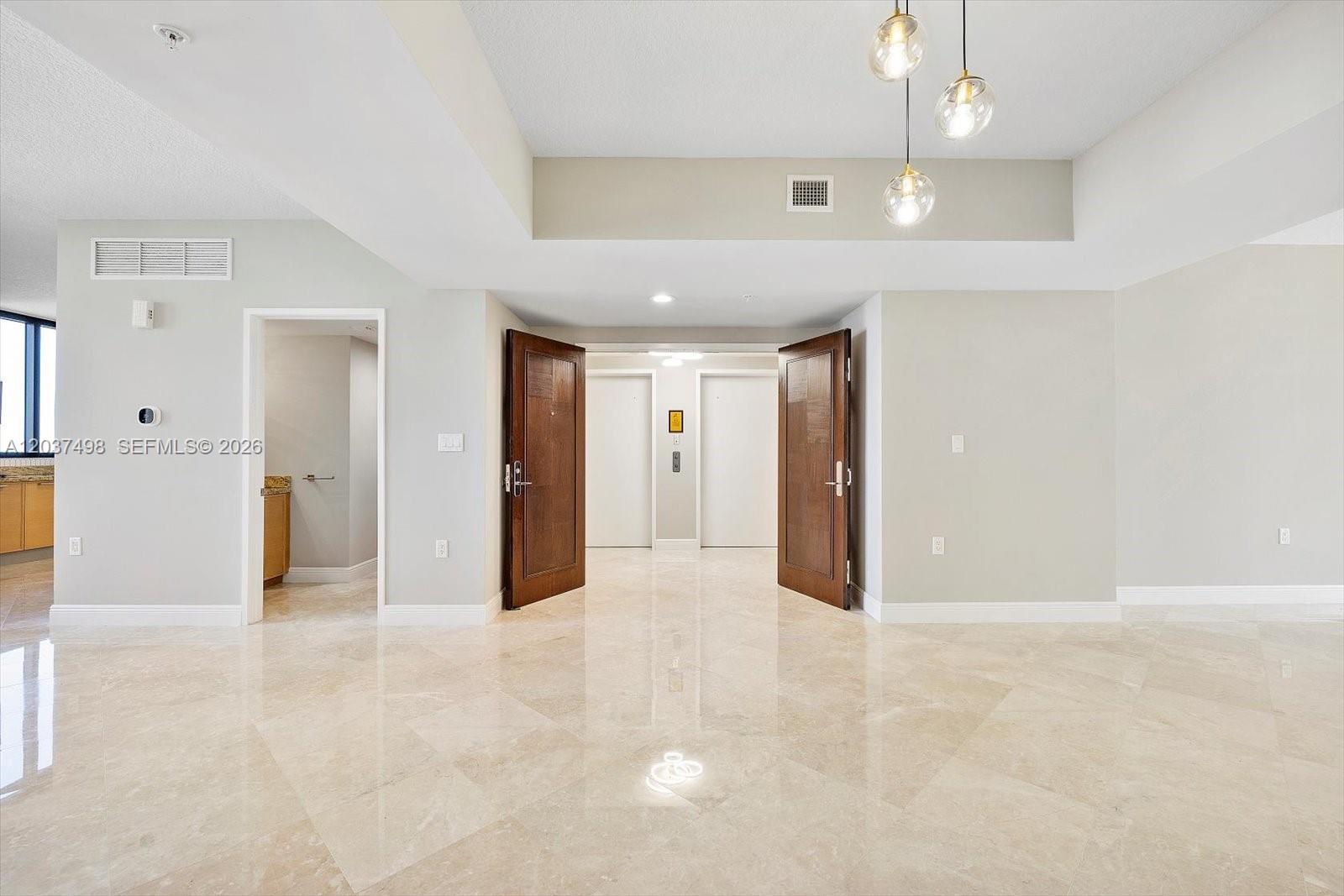 16275 Collins Avenue 502 Property Photo 4