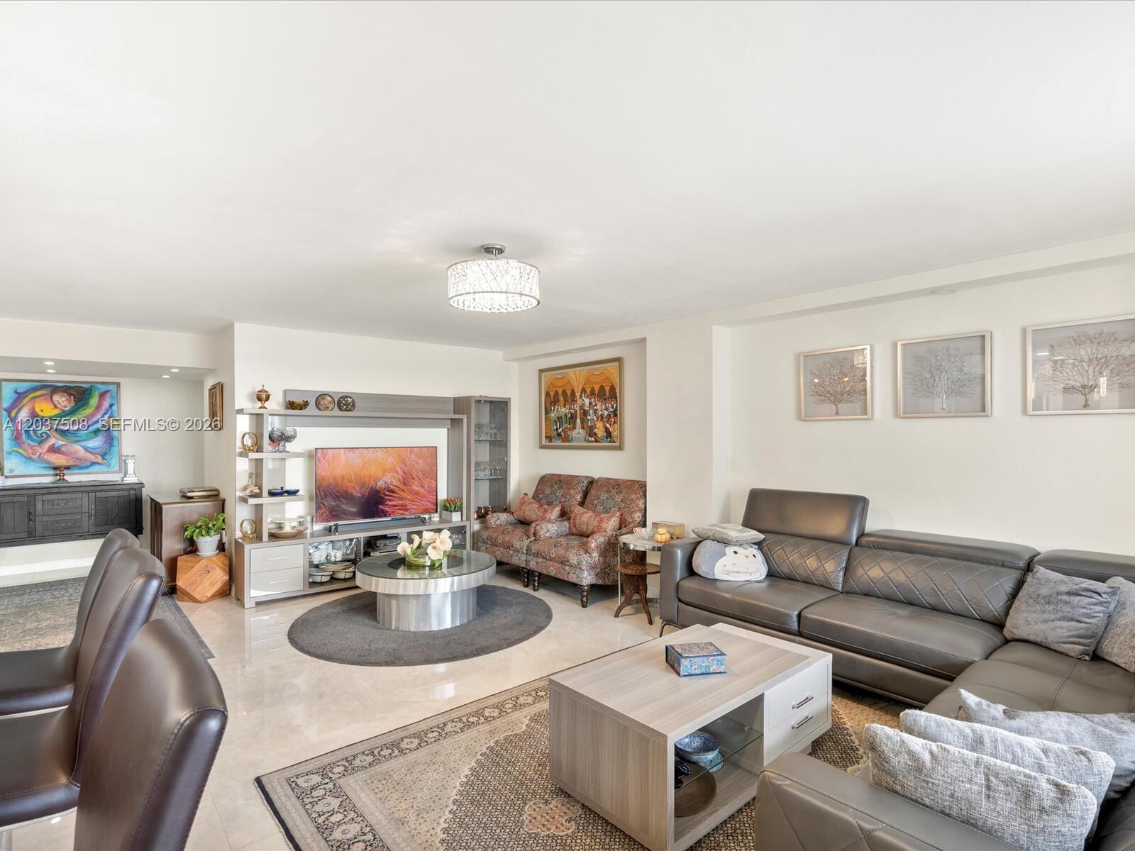 18071 Biscayne Boulevard 1401 Property Photo 9