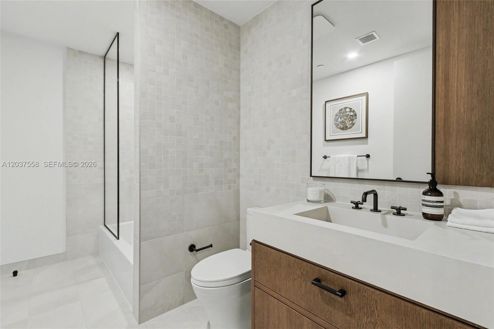 2200 Brickell Avenue 220 Property Photo 10
