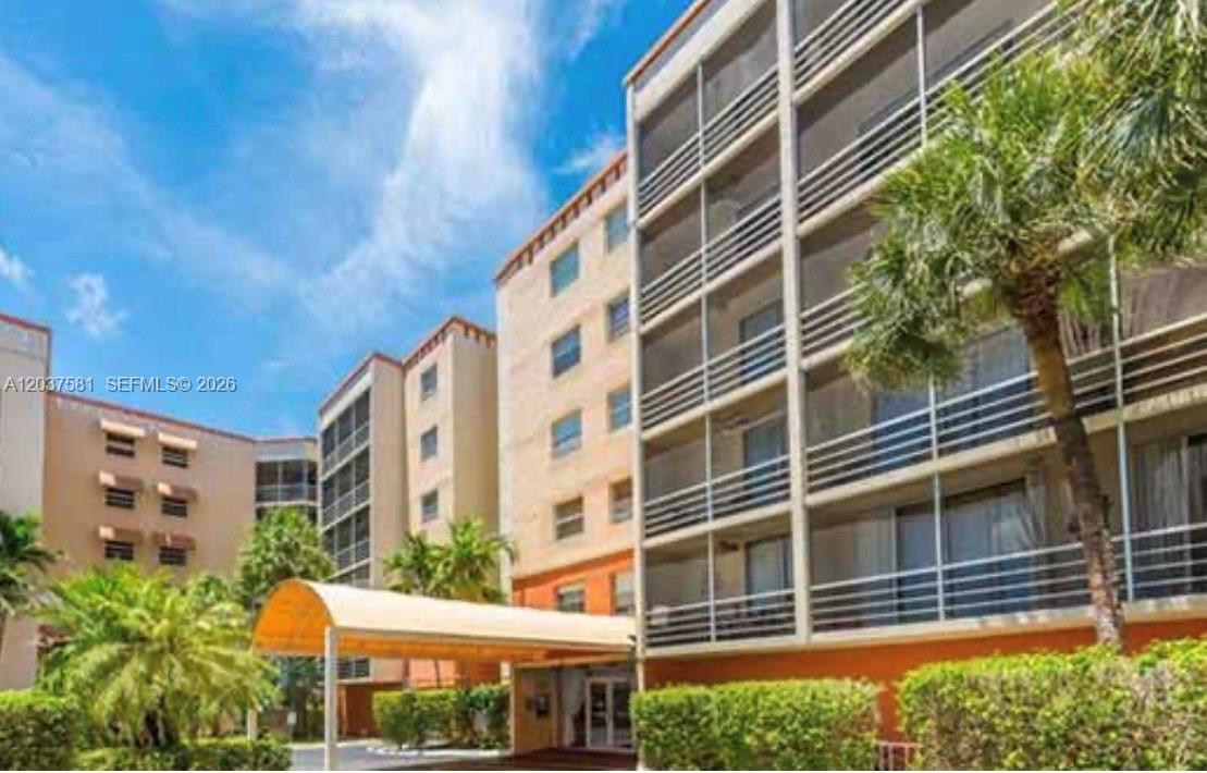 2821 N Miami Beach Boulevard 5-T Property Photo 1