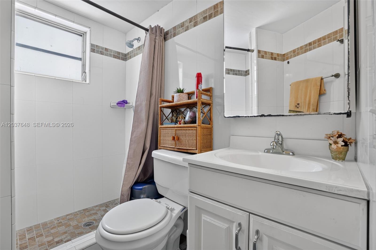 450 Sw 9th Street Property Photo 13
