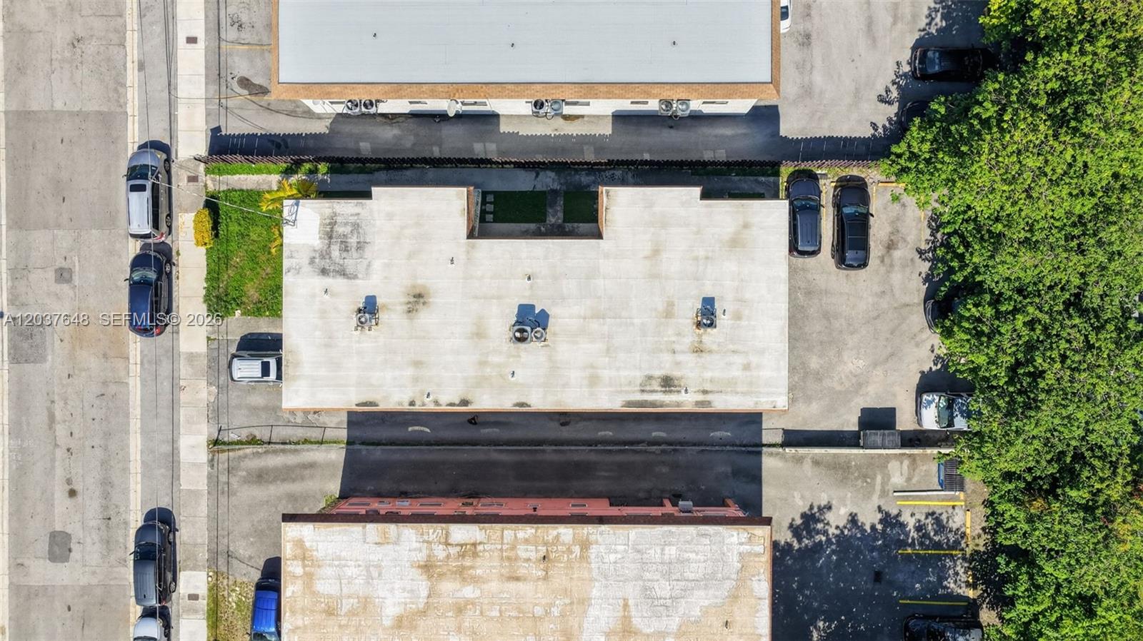 450 Sw 9th Street Property Photo 15