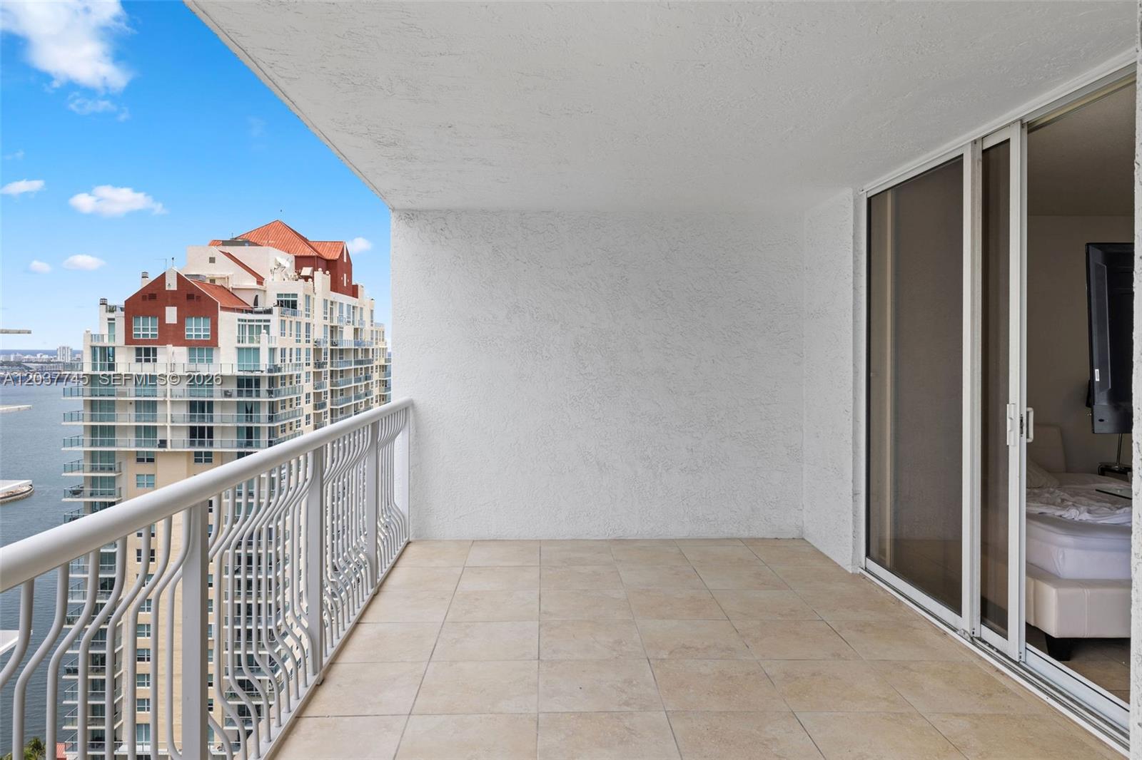 1200 Brickell Bay Drive 3714 Property Photo 4
