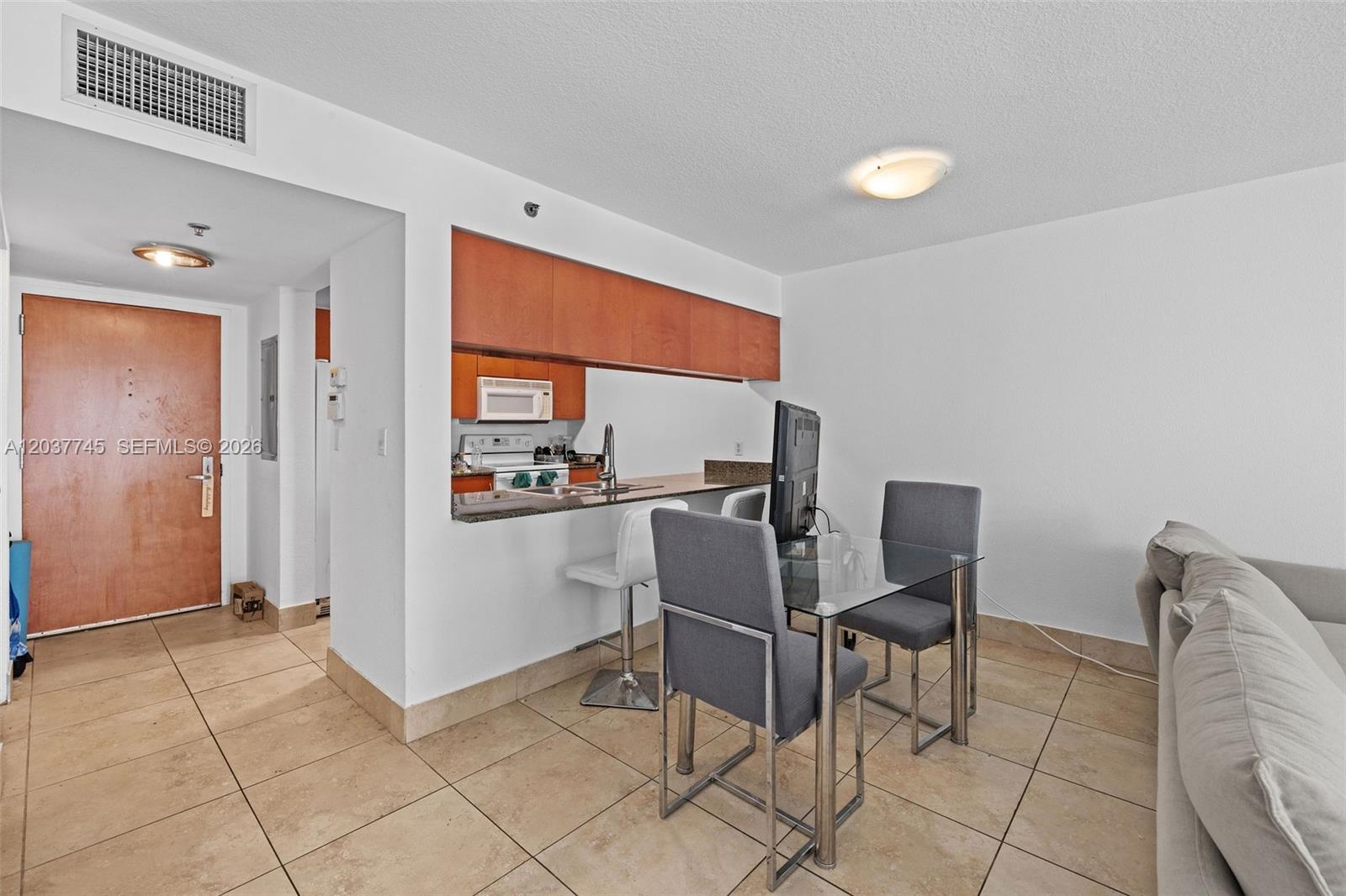 1200 Brickell Bay Drive 3714 Property Photo 7