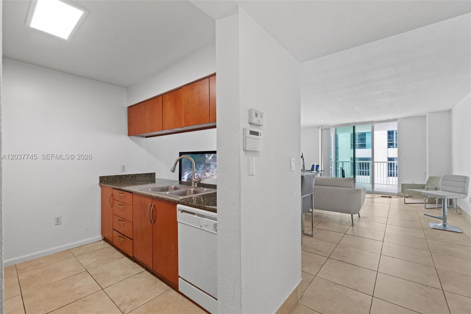 1200 Brickell Bay Drive 3714 Property Photo 8