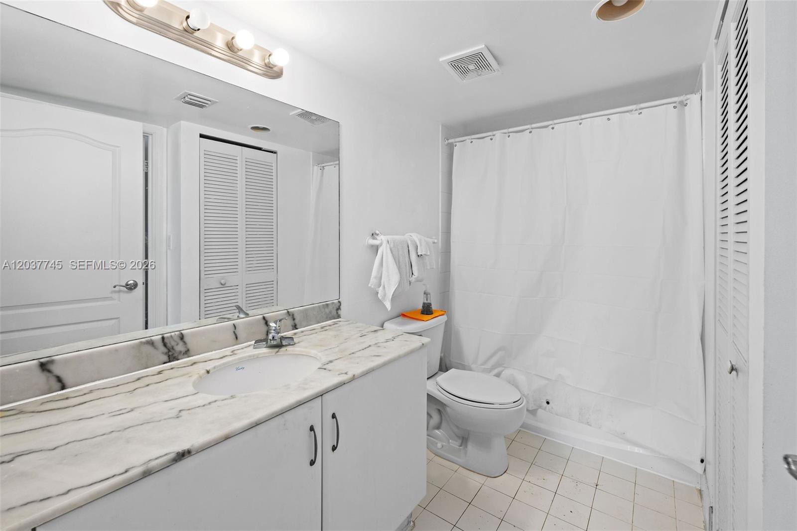 1200 Brickell Bay Drive 3714 Property Photo 14