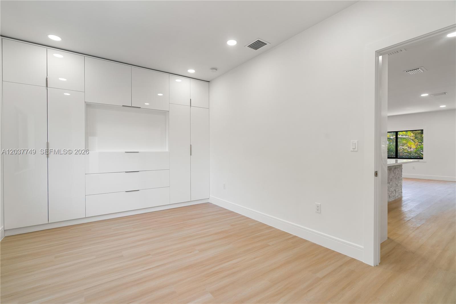 17 Coral Way Property Photo 15
