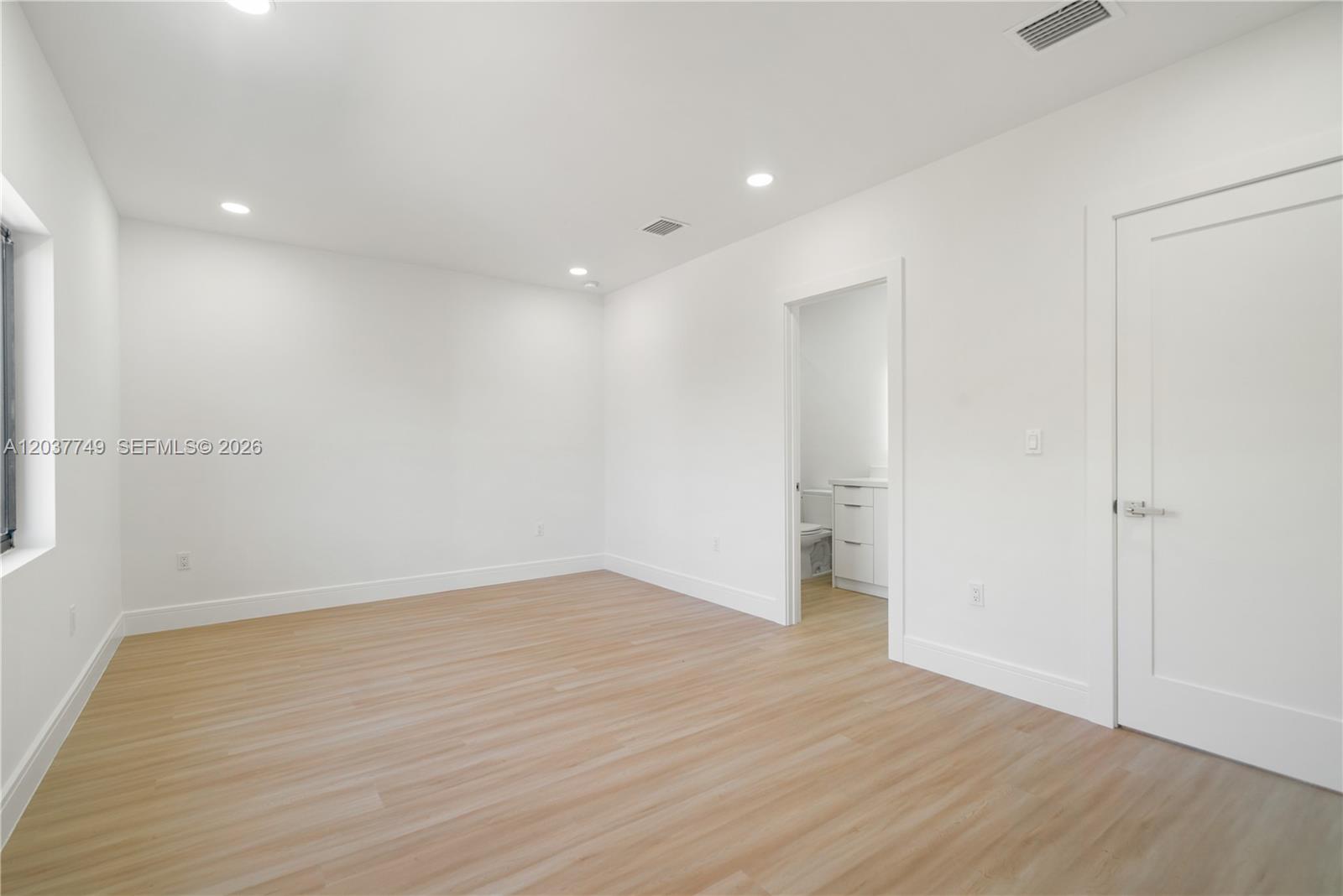 17 Coral Way Property Photo 23