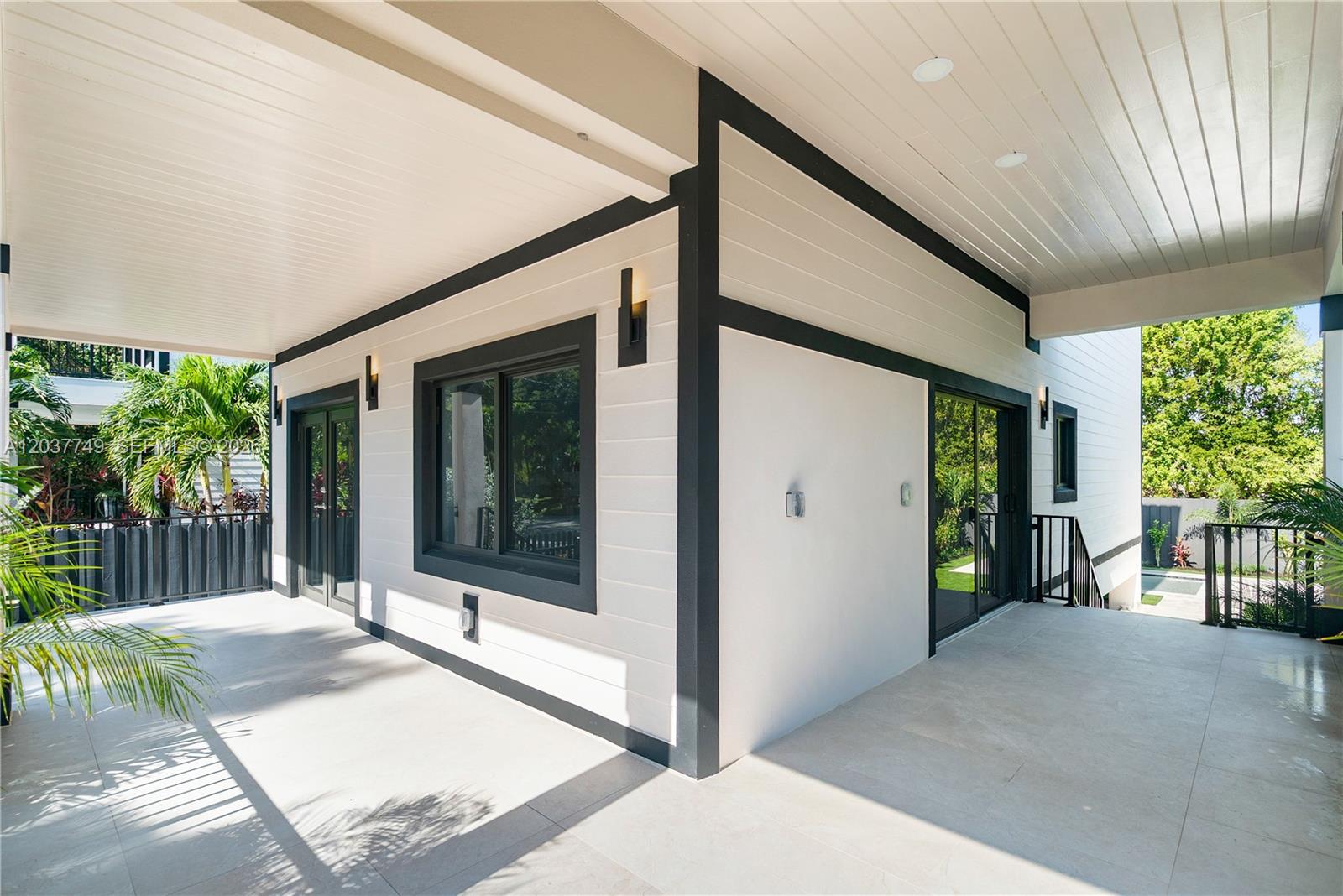 17 Coral Way Property Photo 33