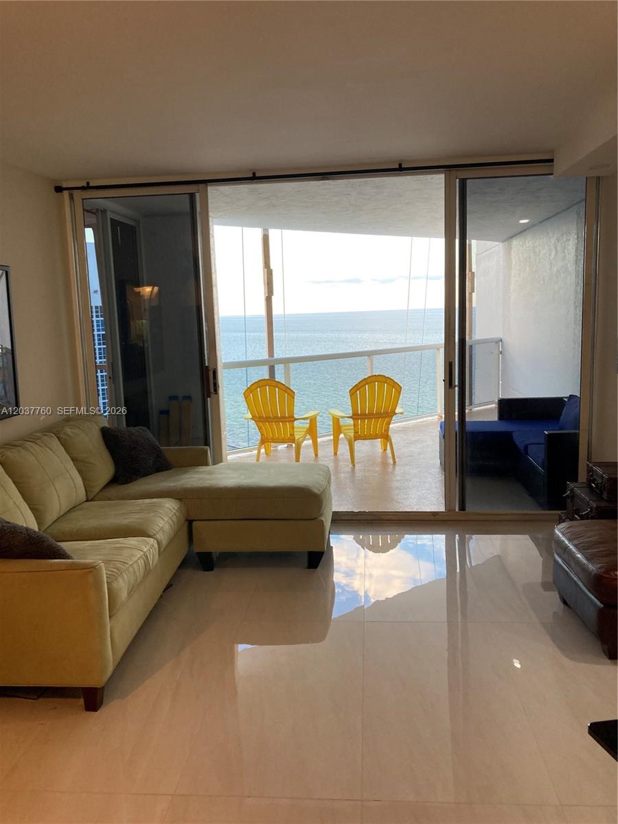 6767 Collins Avenue 1701