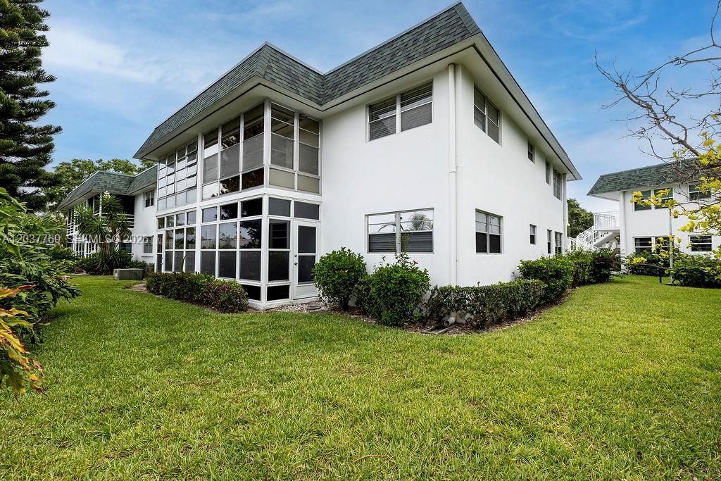 2800 Indian River Boulevard R9 Property Photo 22