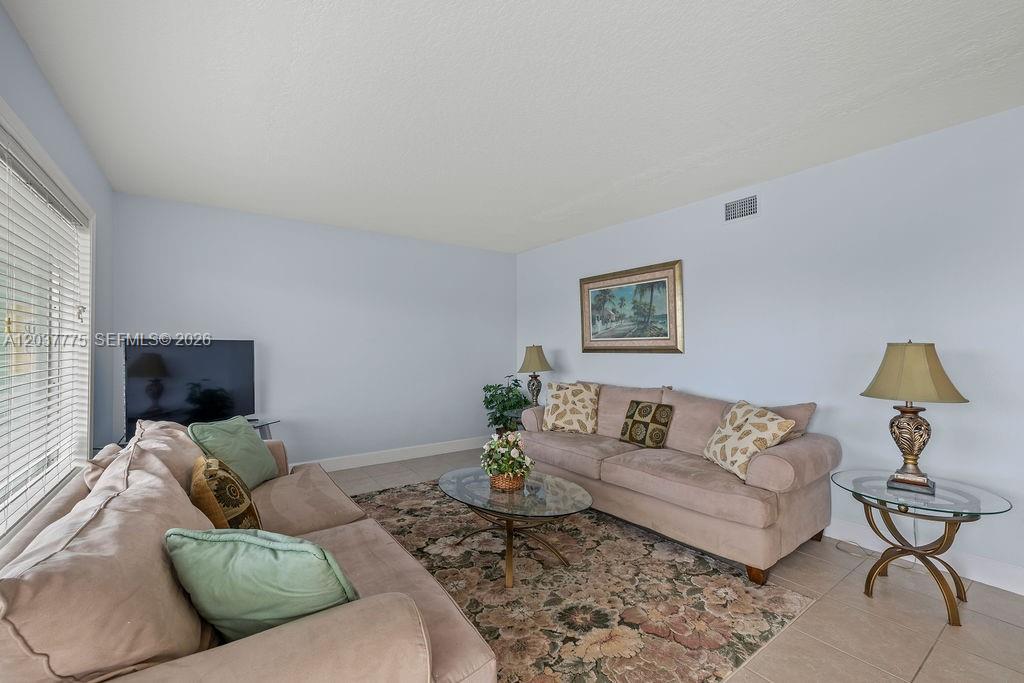 23 Royal Palm Point B Property Photo 10