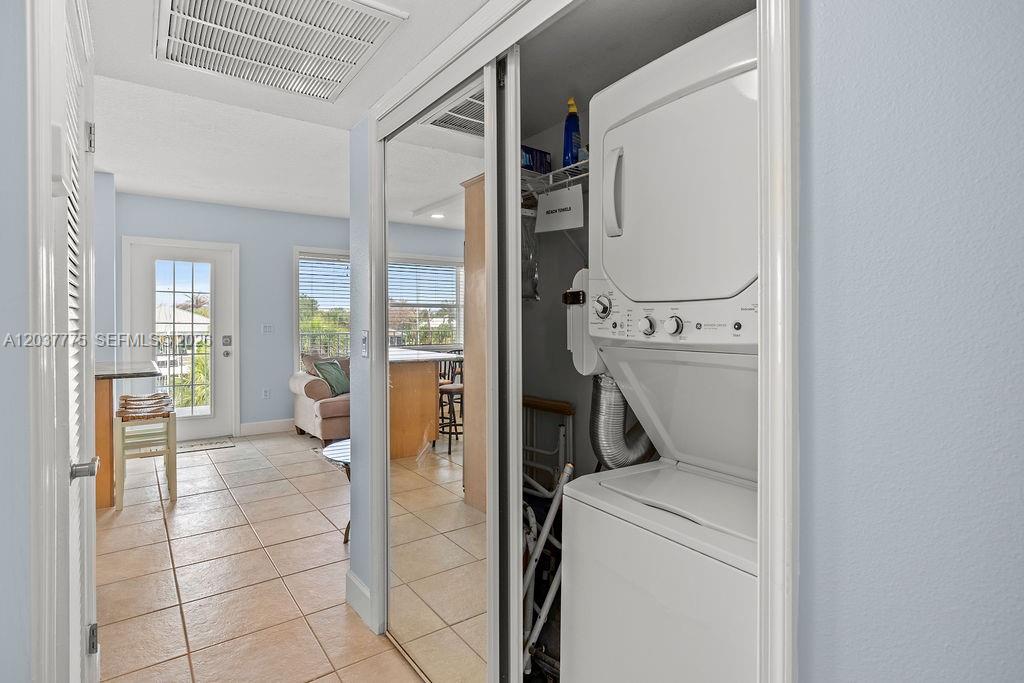 23 Royal Palm Point B Property Photo 19