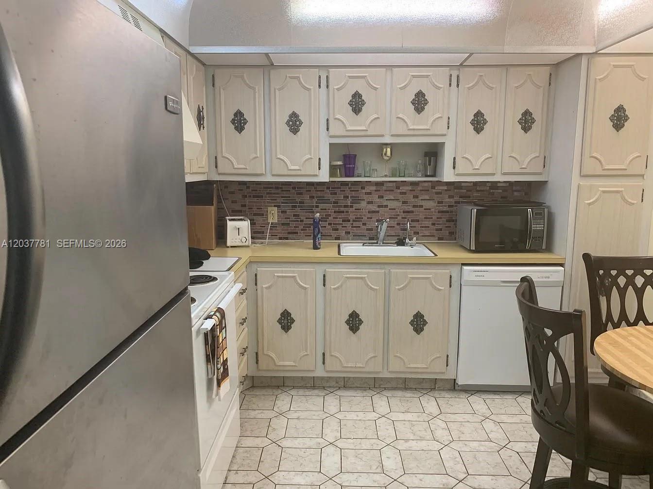 2801 Ne 183rd Street 2107w Property Photo 13