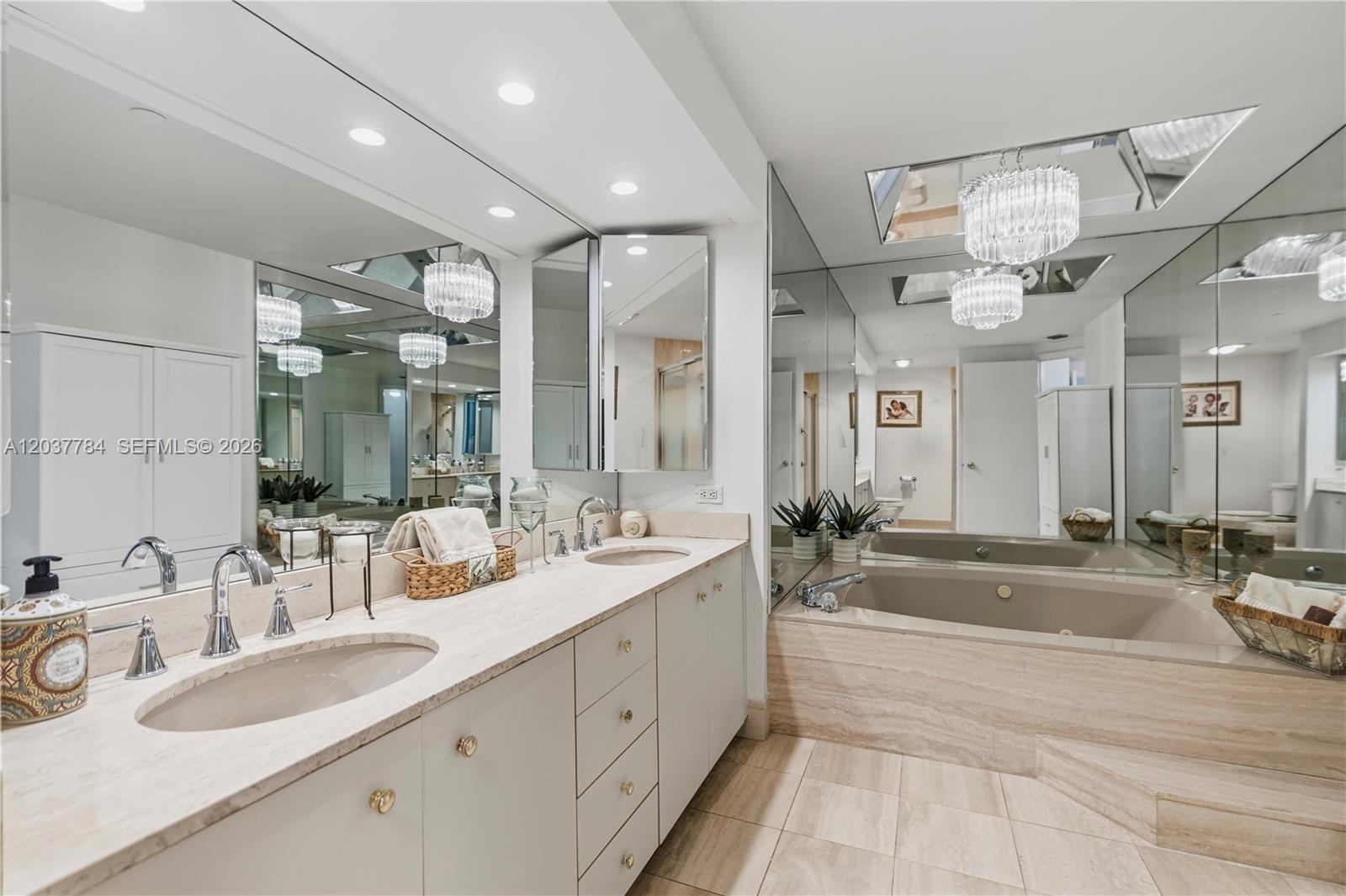 20191 E Country Club Drive 803 Property Photo 10