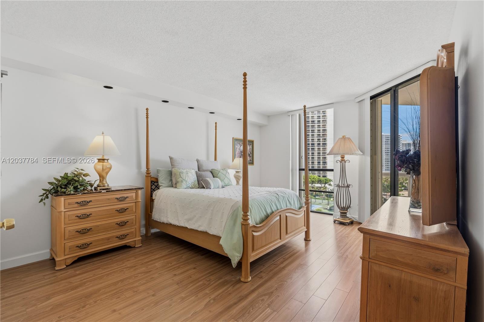 20191 E Country Club Drive 803 Property Photo 34