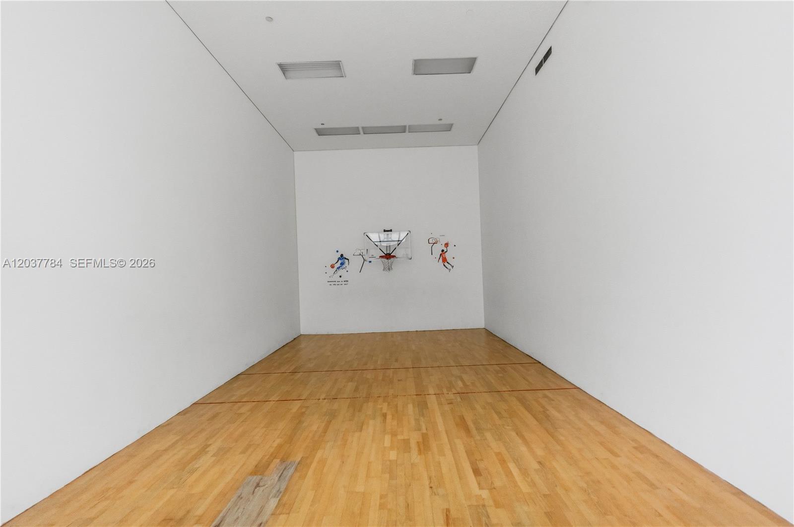 20191 E Country Club Drive 803 Property Photo 68