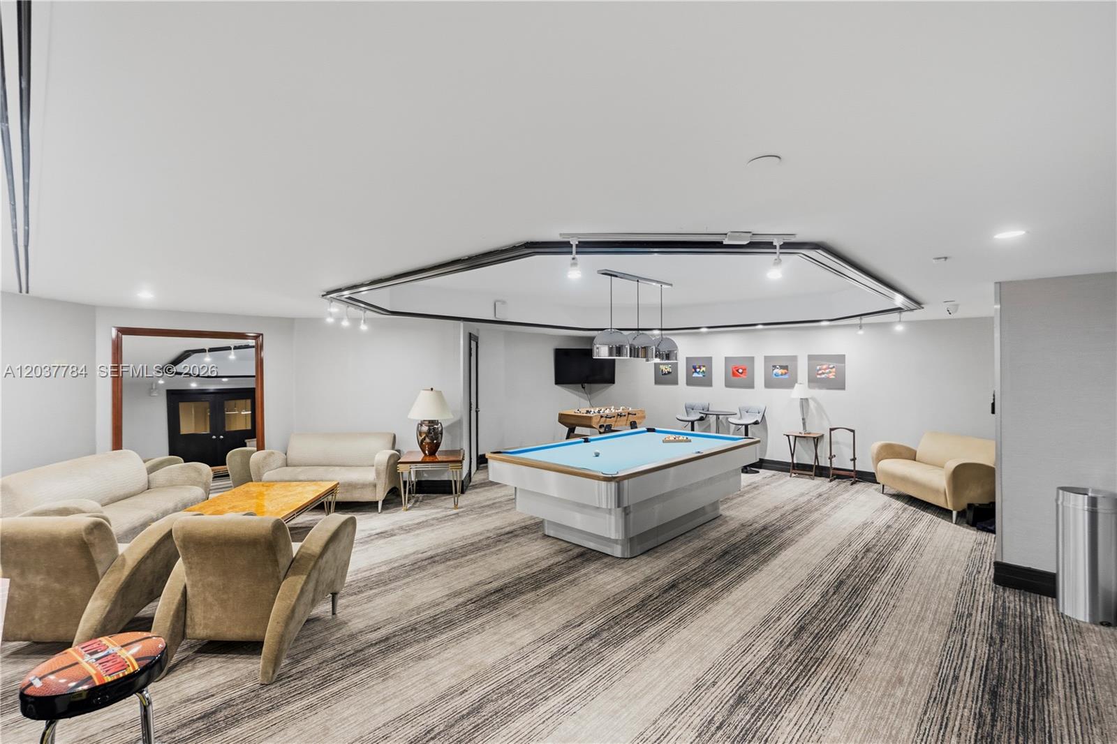 20191 E Country Club Drive 803 Property Photo 69